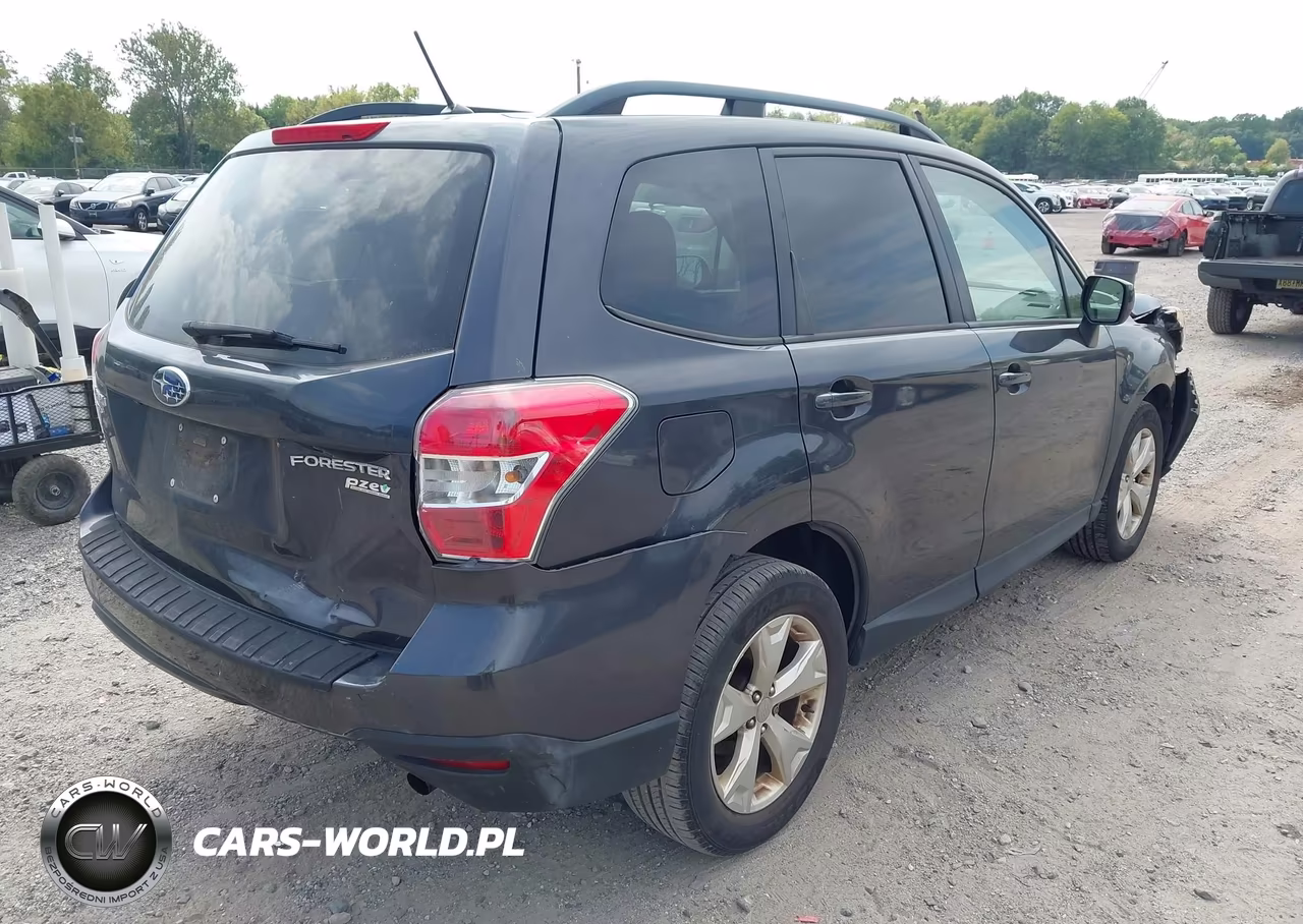 2015 Subaru Forester 2.5I Premium VIN:JF2SJADC8FH830611 - 4