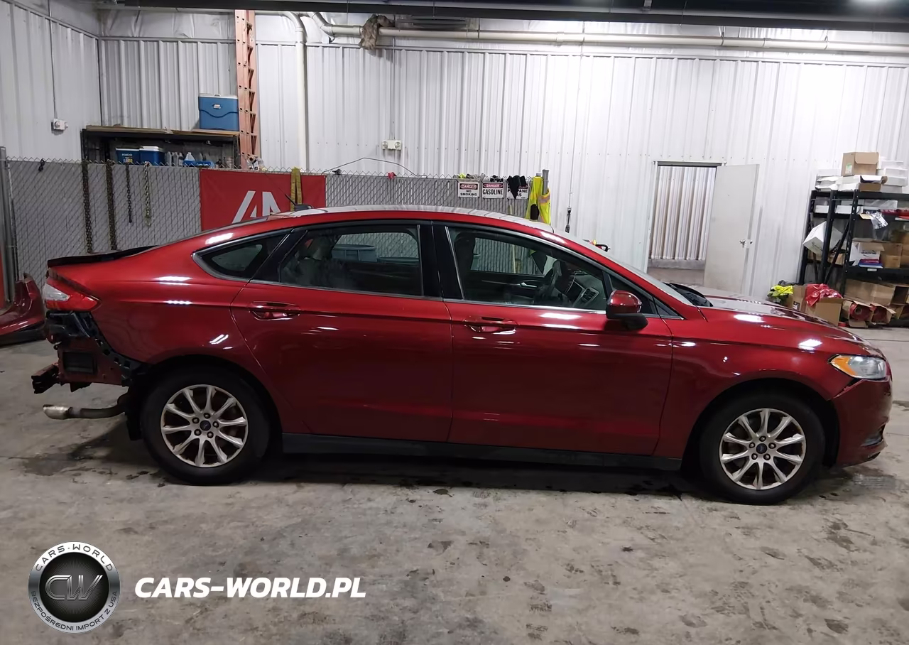 2015 Ford Fusion S VIN:3FA6P0G70FR135535 - 14