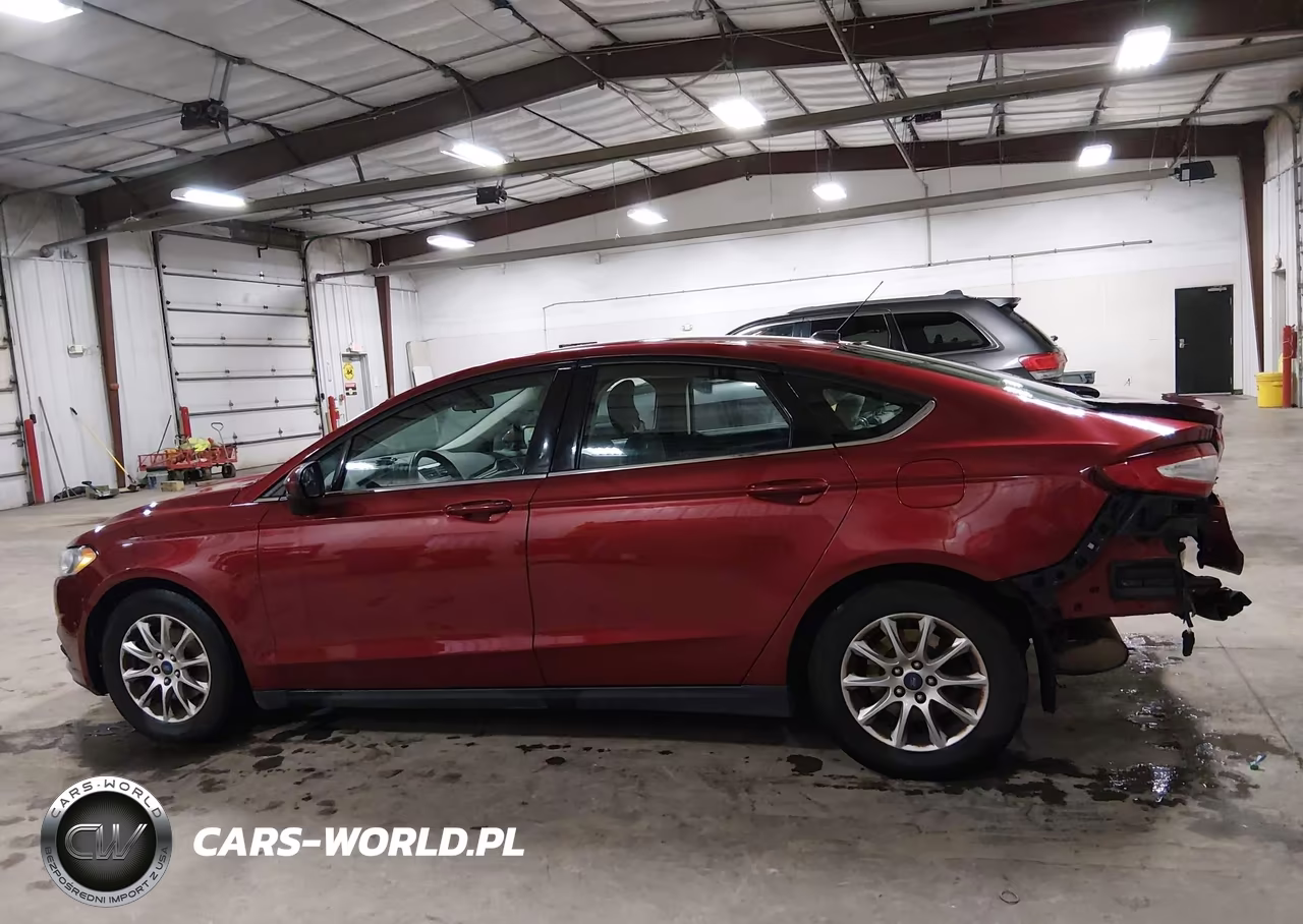2015 Ford Fusion S VIN:3FA6P0G70FR135535 - 15