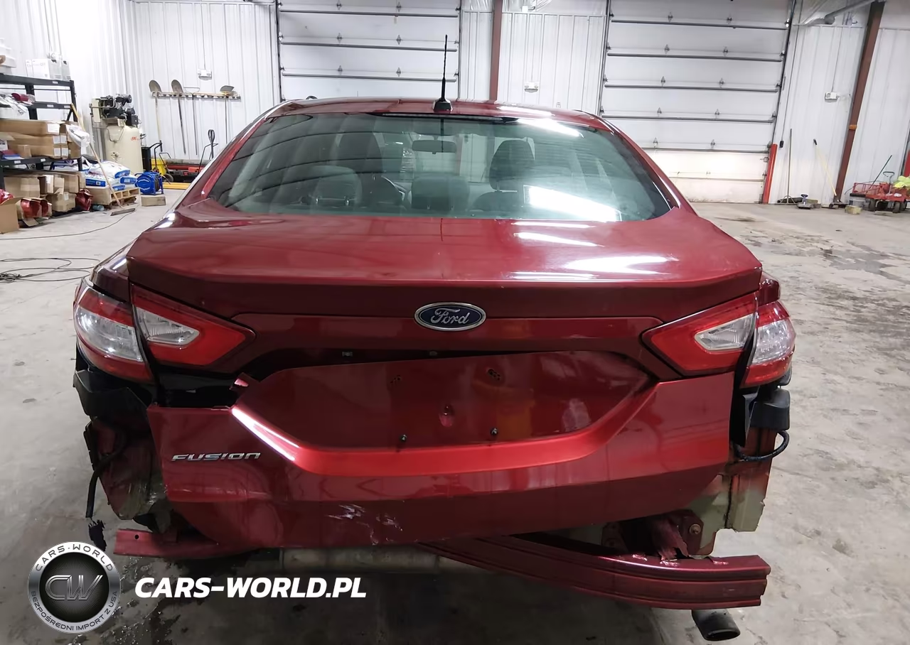 2015 Ford Fusion S VIN:3FA6P0G70FR135535 - 17