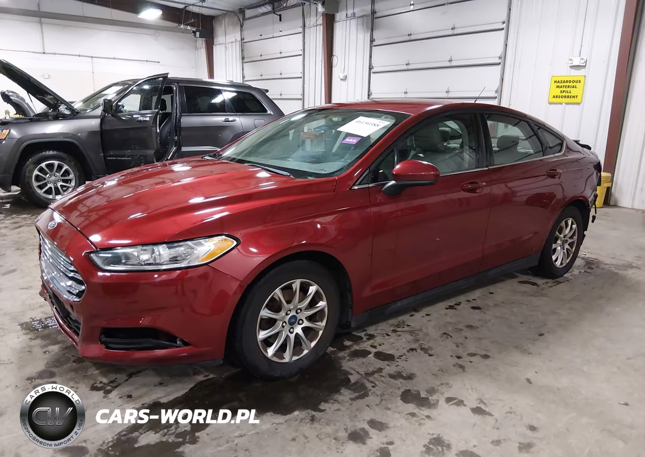 2015 Ford Fusion S VIN:3FA6P0G70FR135535 - 2