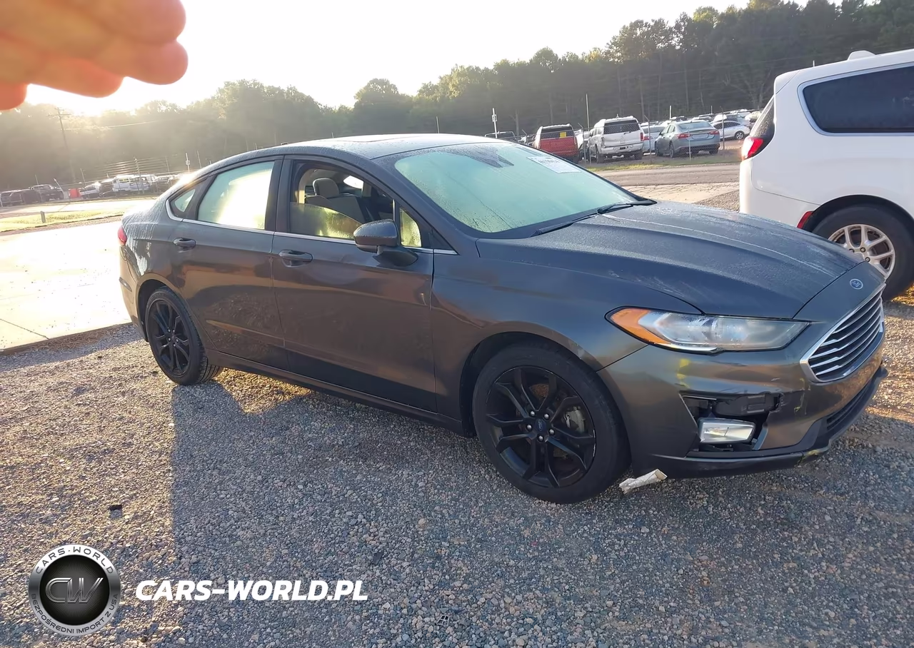 2020 Ford Fusion Se – zdjęcie 1 z 19