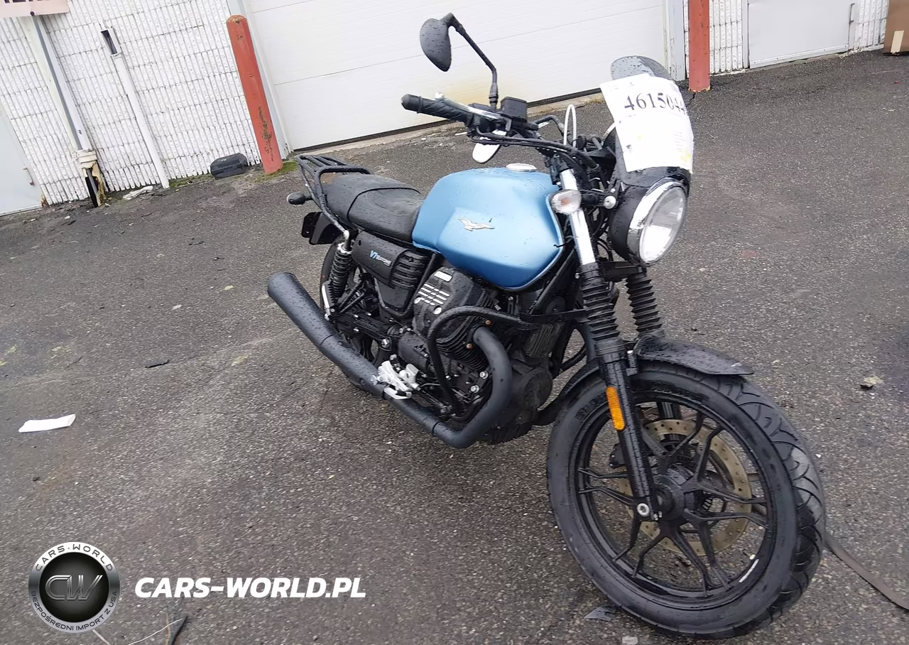 2018 Moto Guzzi V7 Iii – zdjęcie 1 z 13