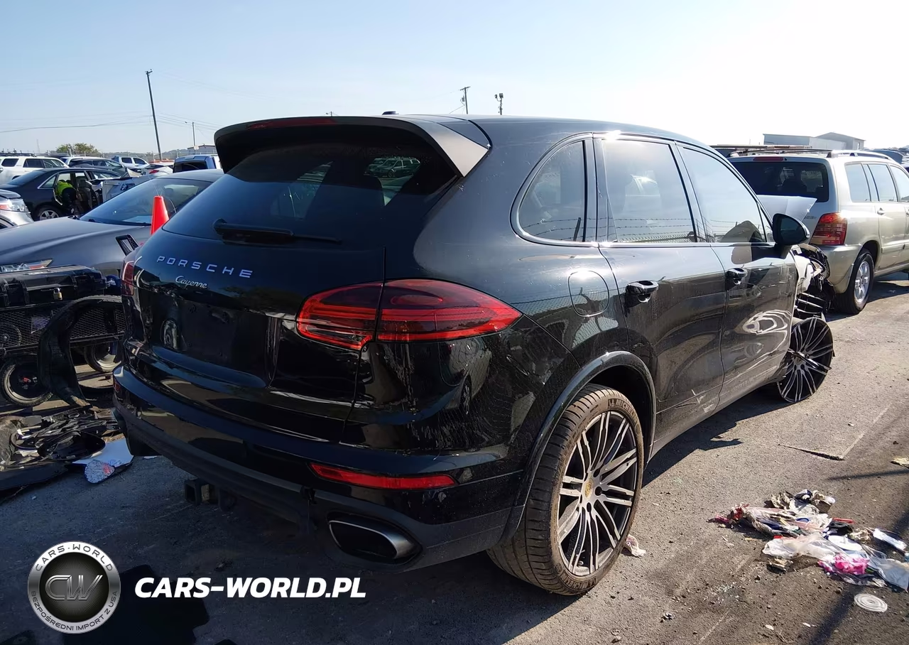 2017 Porsche Cayenne Platinum Edition VIN:WP1AA2A25HKA80407 - 4
