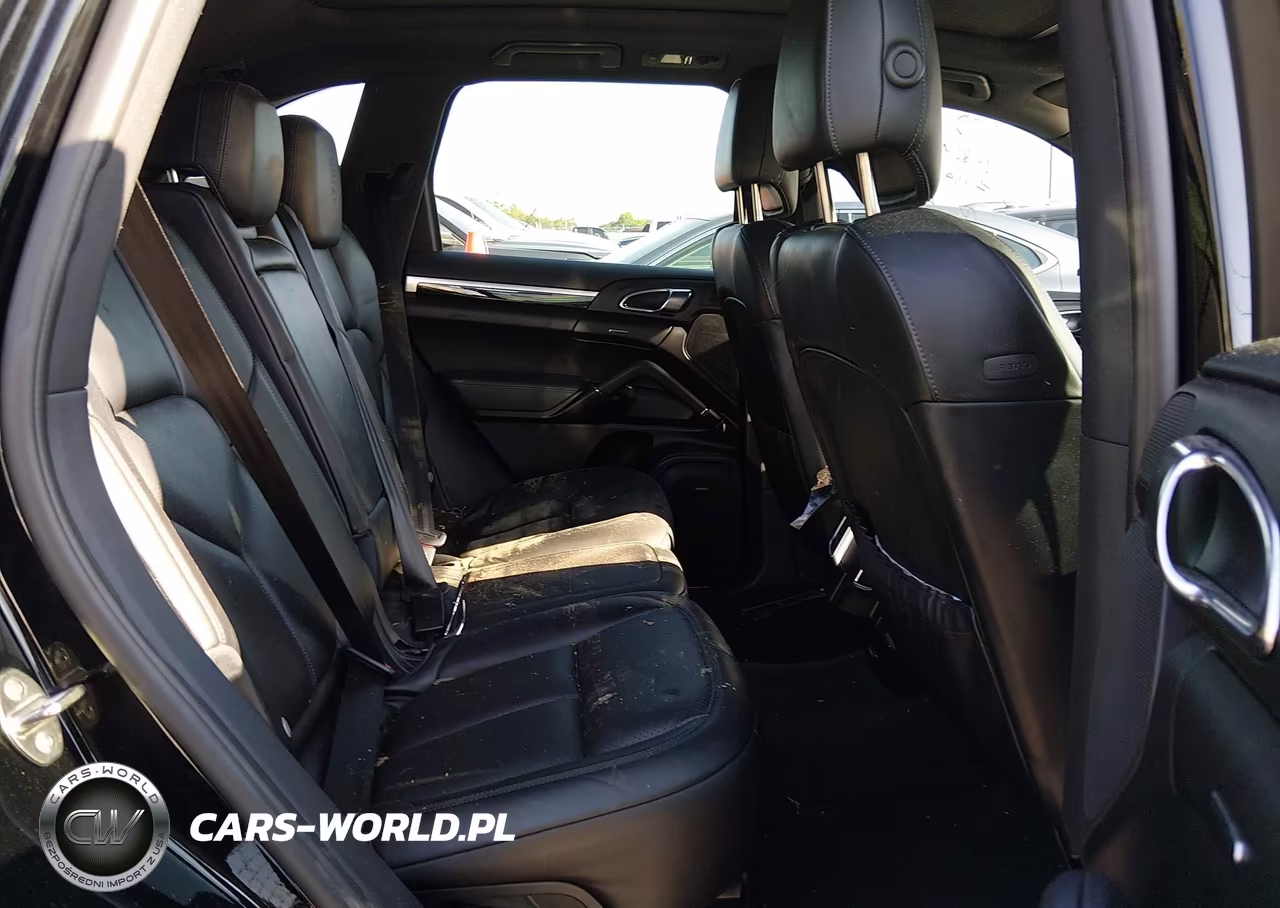 2017 Porsche Cayenne Platinum Edition VIN:WP1AA2A25HKA80407 - 8