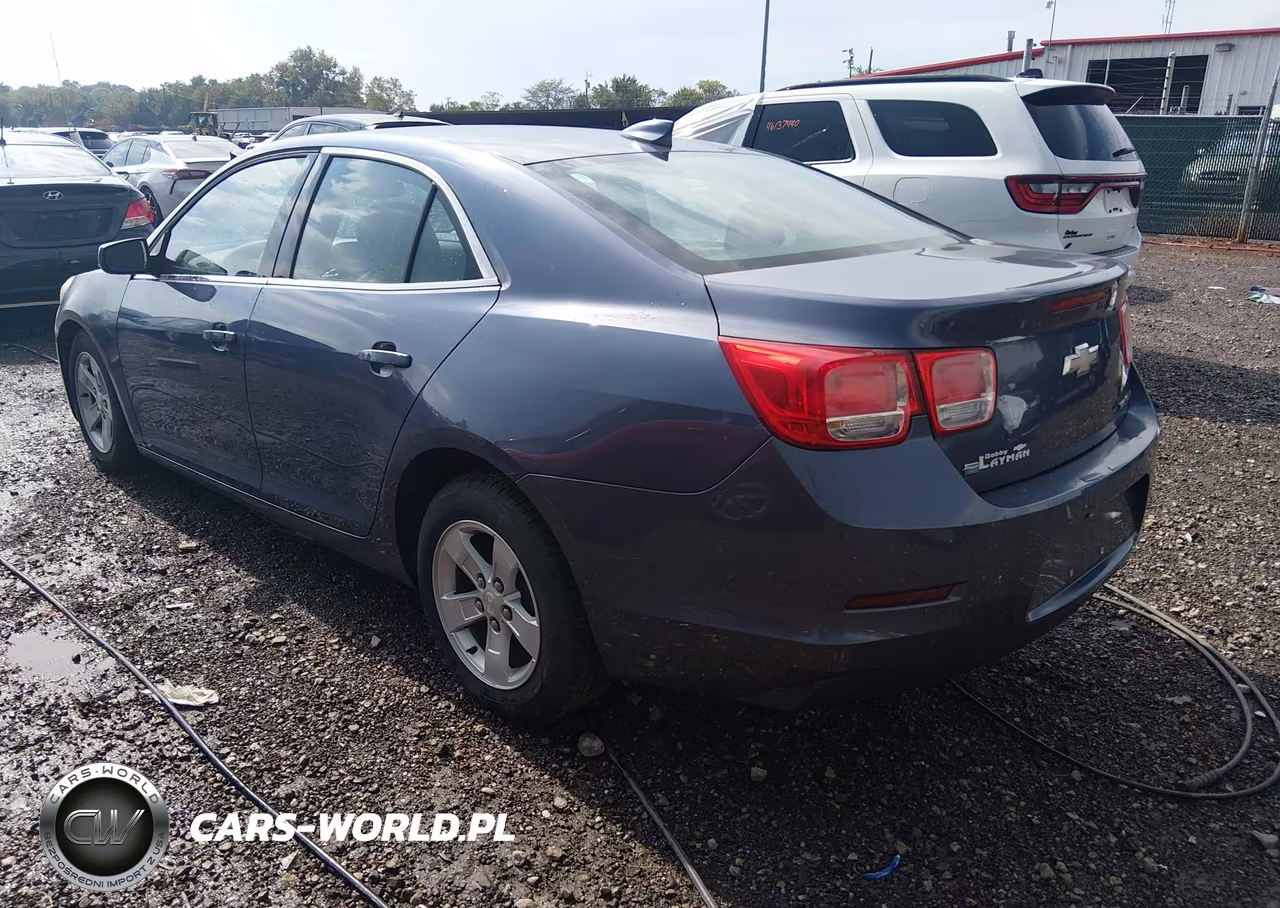 2015 Chevrolet Malibu 1Lt VIN:1G11C5SL5FF173057 - 3