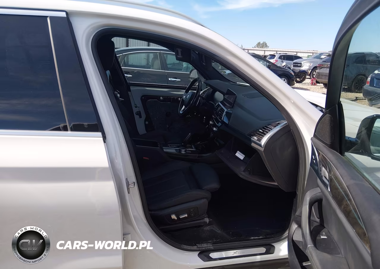 2020 BMW X3 xDrive30I VIN:5UXTY5C06LLT34632 - 5