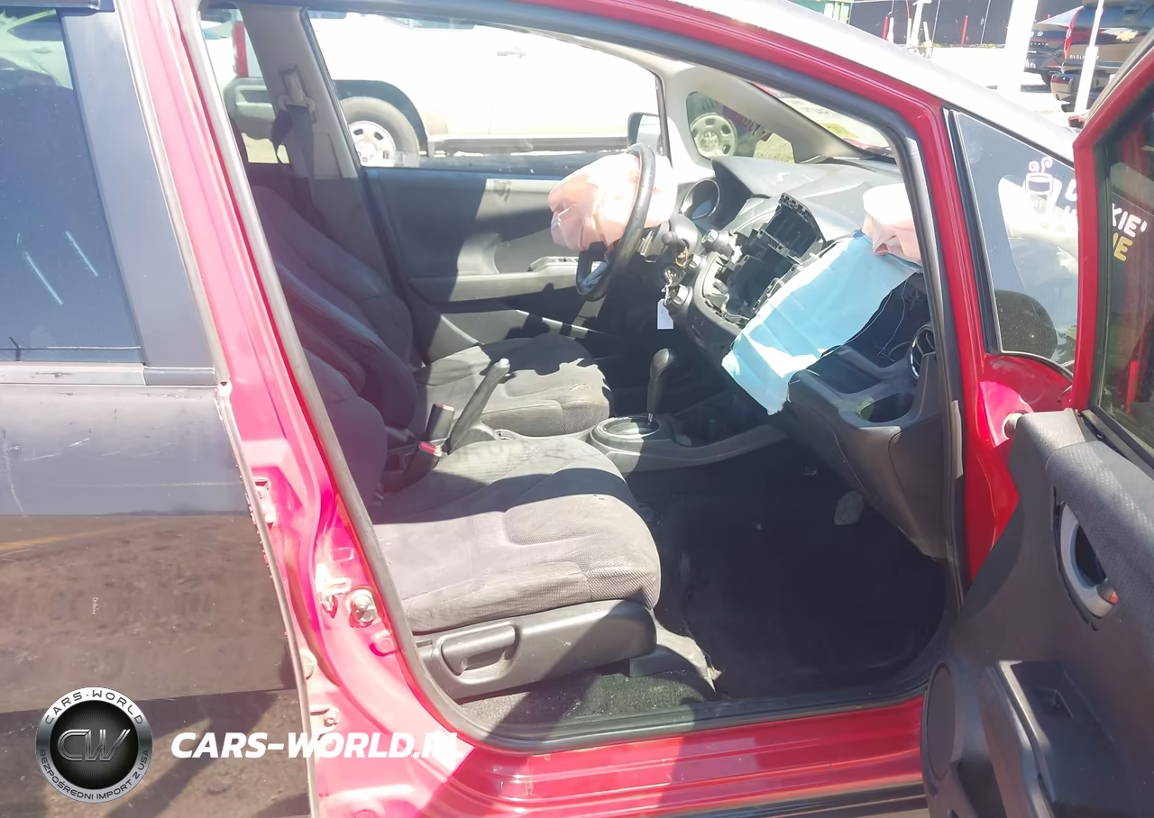 2012 Honda Fit Sport VIN:JHMGE8H50CC002069 - 5