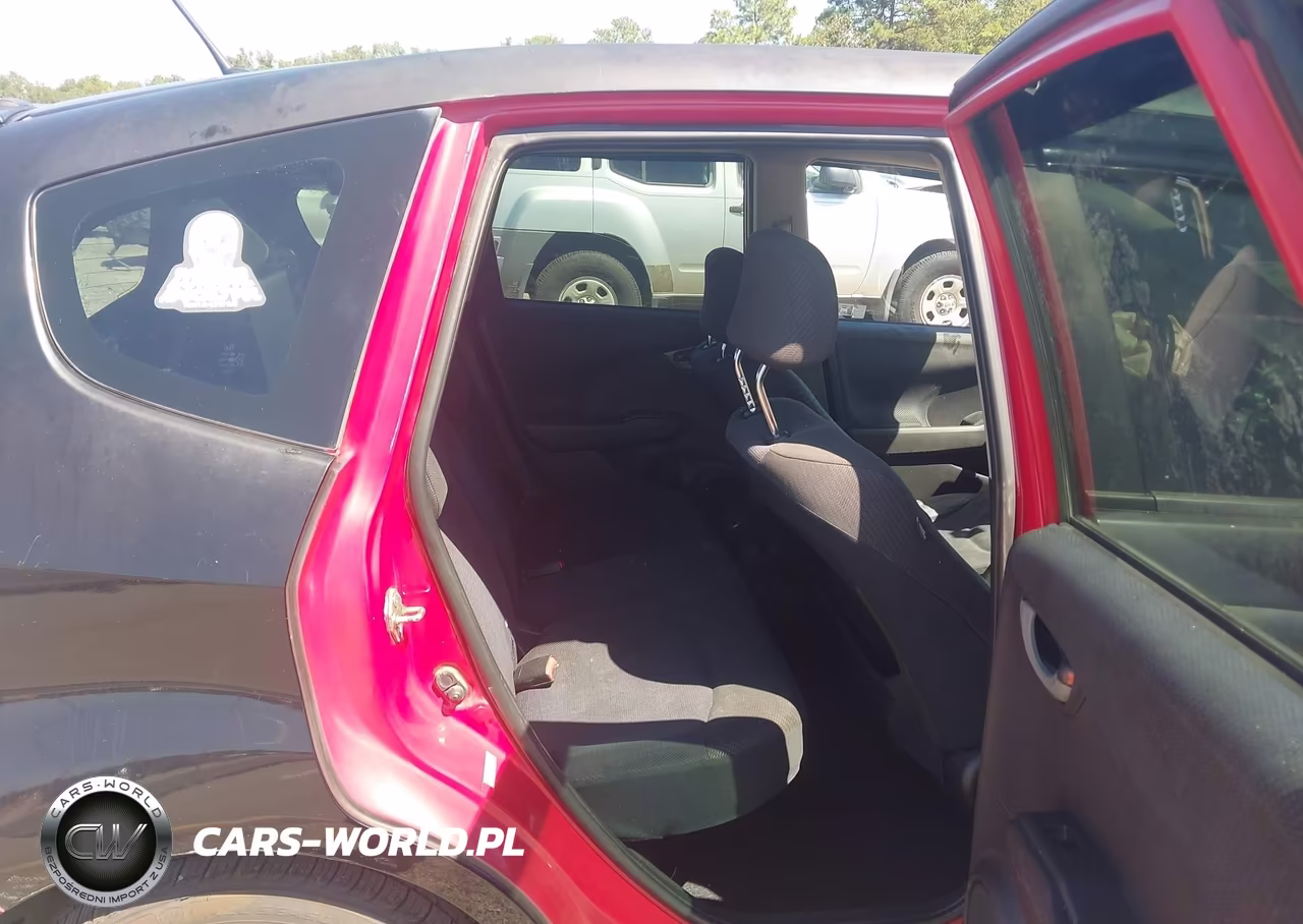 2012 Honda Fit Sport VIN:JHMGE8H50CC002069 - 8