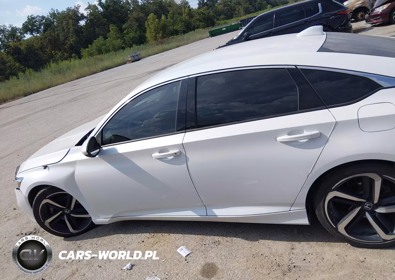 2019 Honda Accord Sport VIN:1HGCV1F3XKA166367 - 14