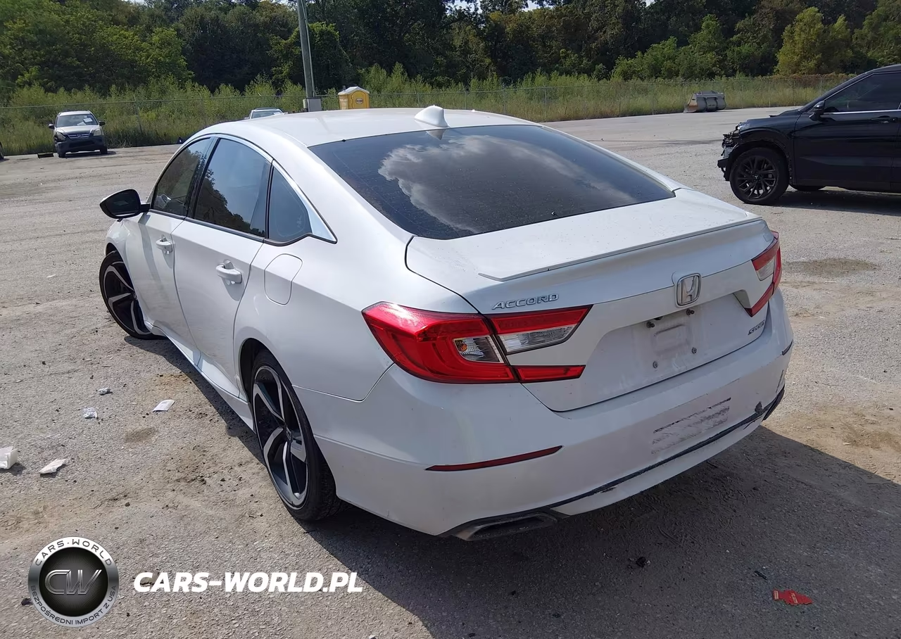 2019 Honda Accord Sport VIN:1HGCV1F3XKA166367 - 3