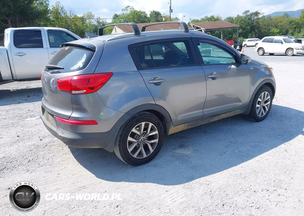 2015 Kia Sportage Lx VIN:KNDPBCAC9F7773682 - 4