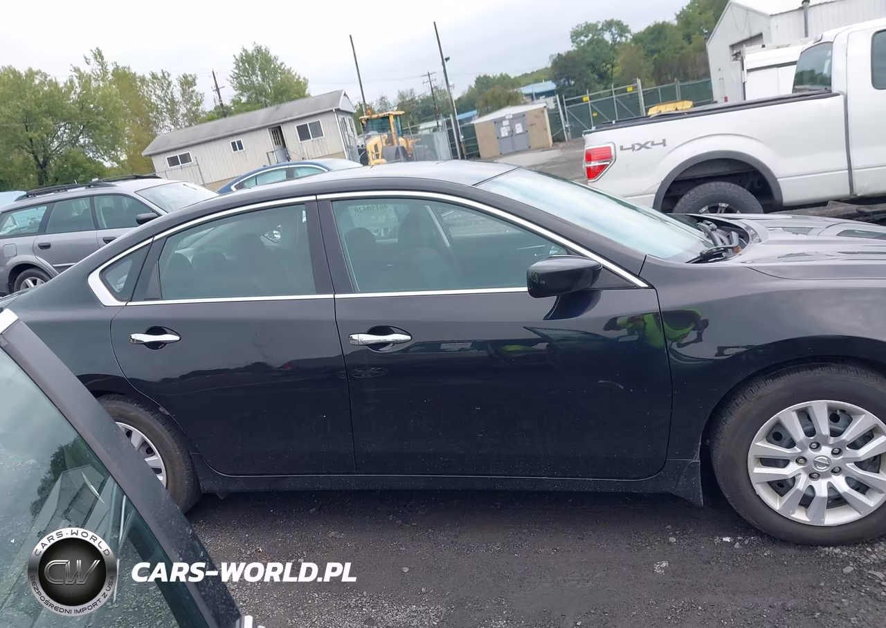 2017 Nissan Altima 2.5 S VIN:1N4AL3AP9HC480449 - 13