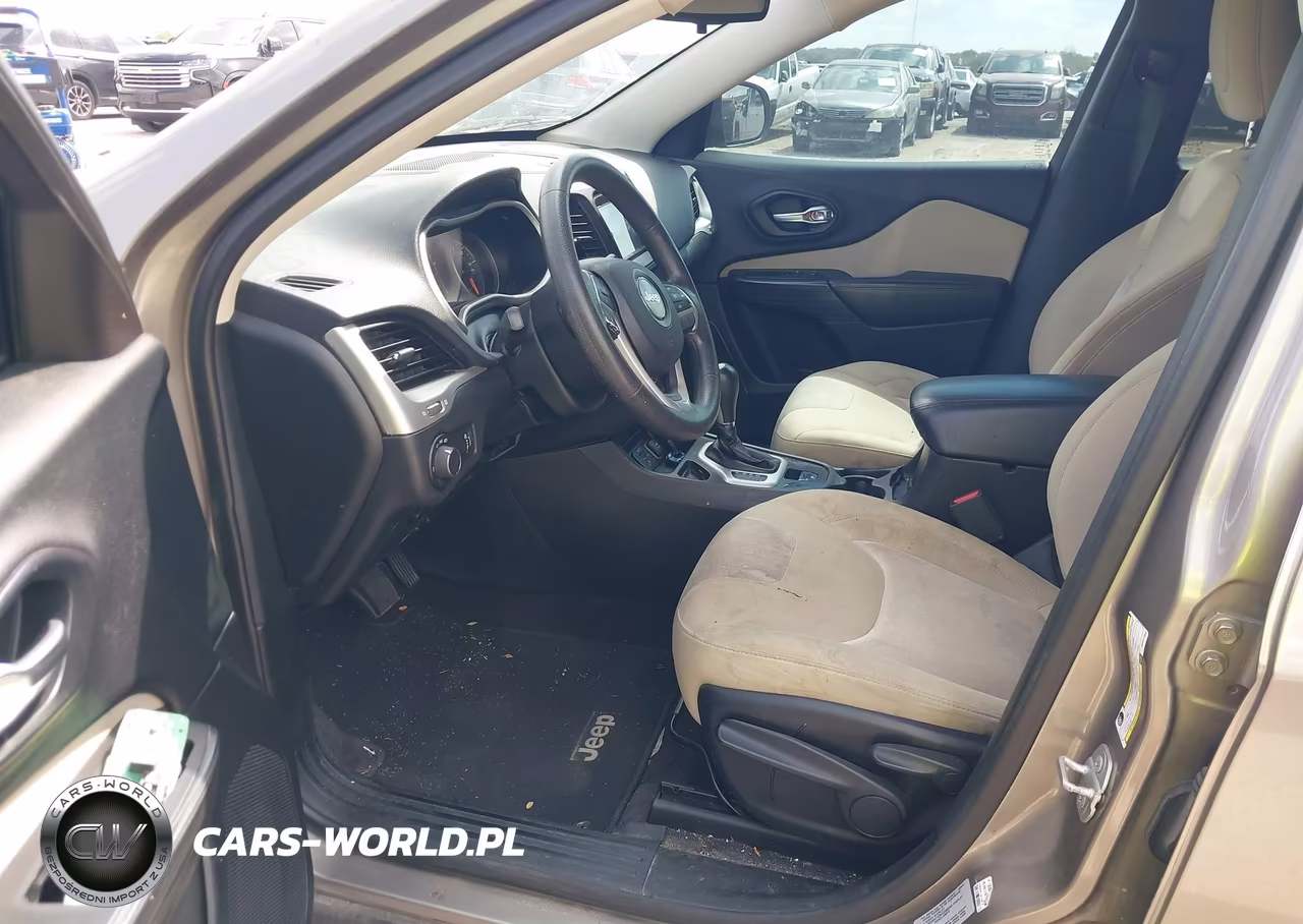 2016 Jeep Cherokee Sport VIN:1C4PJLAB9GW371033 - 12