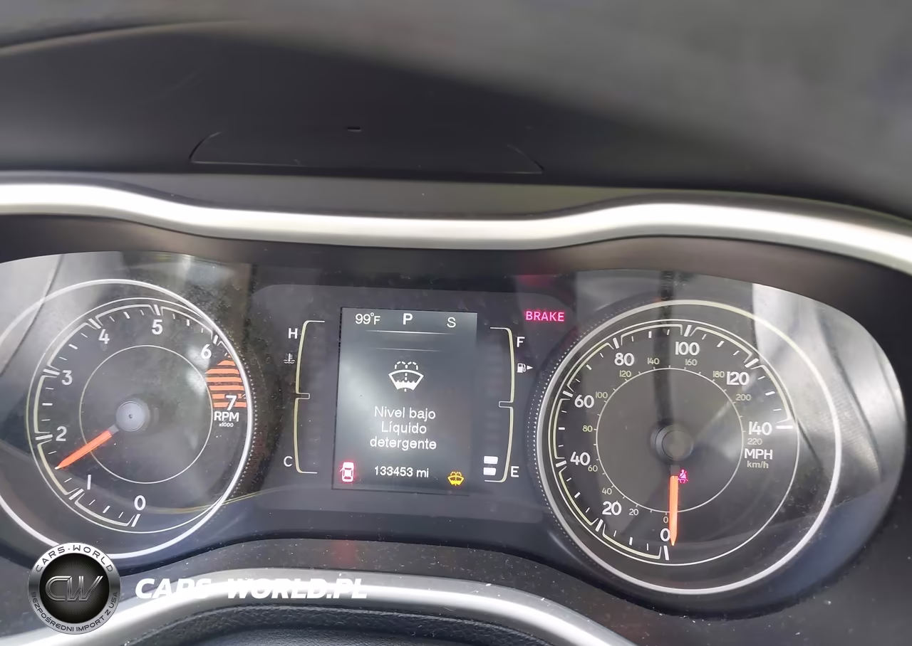 2016 Jeep Cherokee Sport VIN:1C4PJLAB9GW371033 - 7