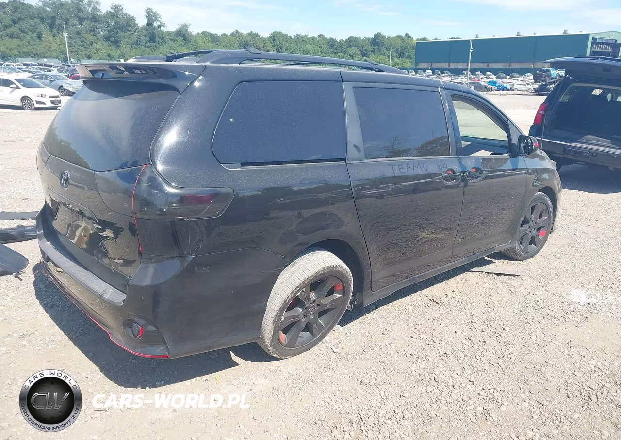 2011 Toyota Sienna Se VIN:5TDXK3DC6BS037522 - 4
