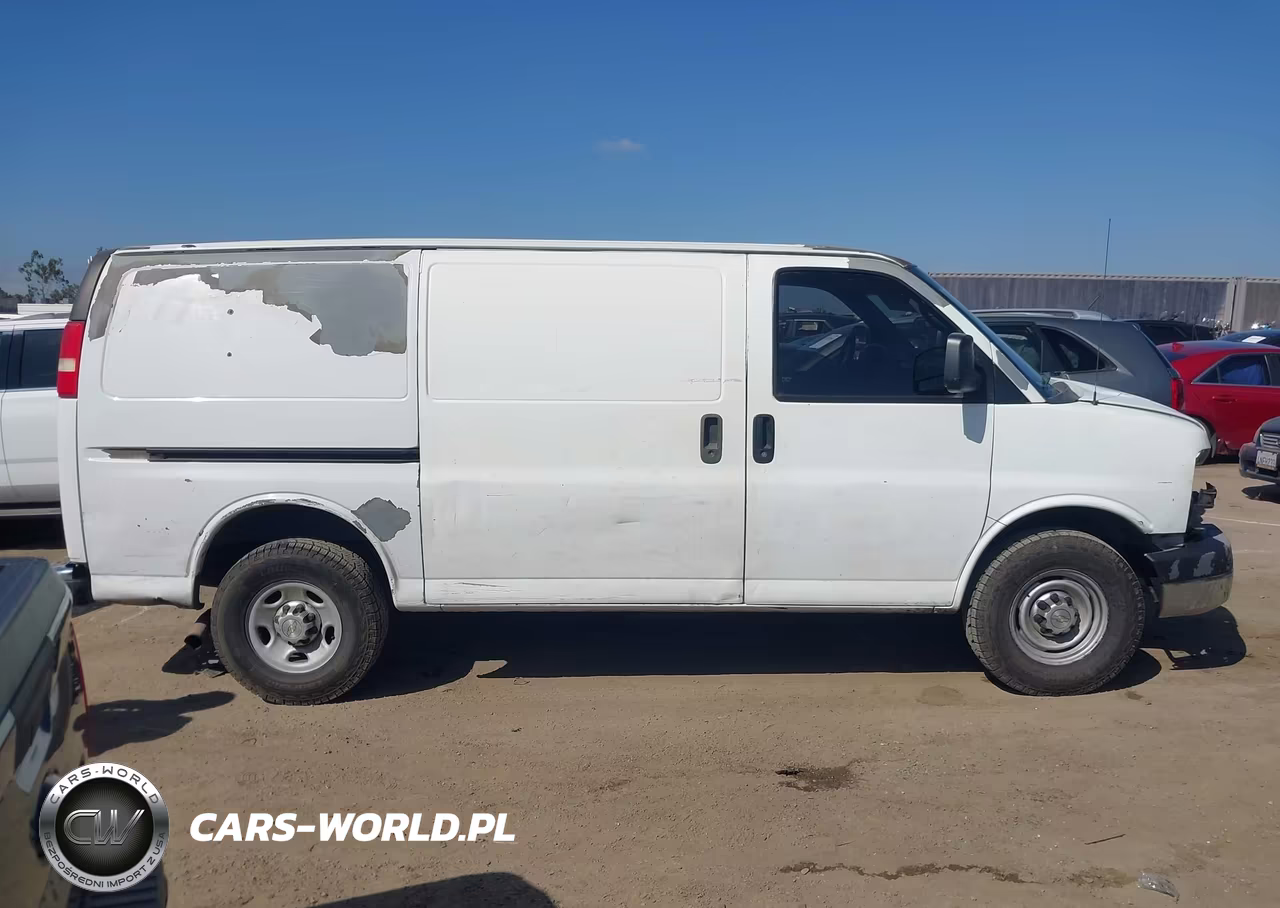 2010 Chevrolet Express 2500 Work Van VIN:1GCZGFBA8A1107532 - 14