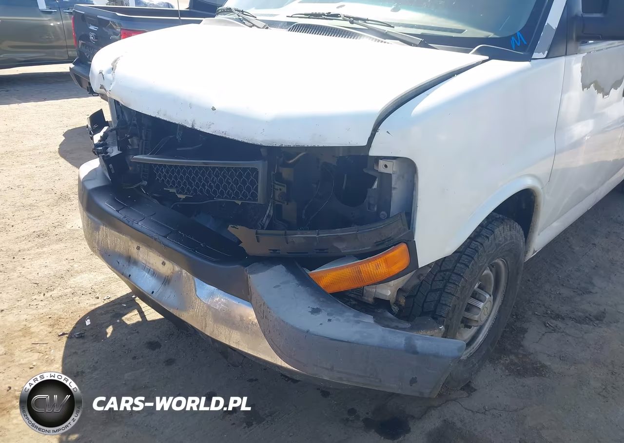 2010 Chevrolet Express 2500 Work Van VIN:1GCZGFBA8A1107532 - 6