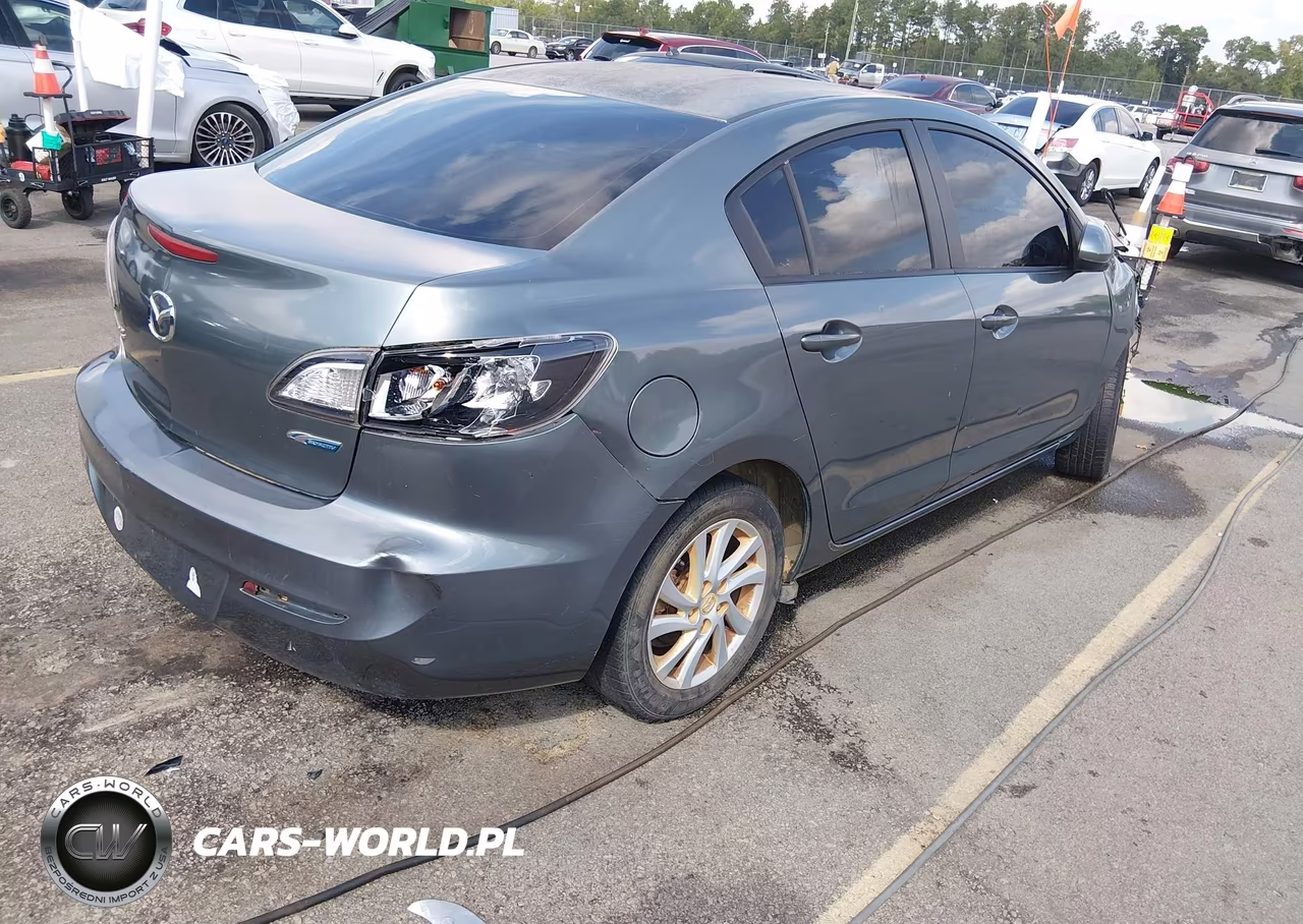 2012 Mazda Mazda3 I Touring VIN:JM1BL1V7XC1544421 - 4