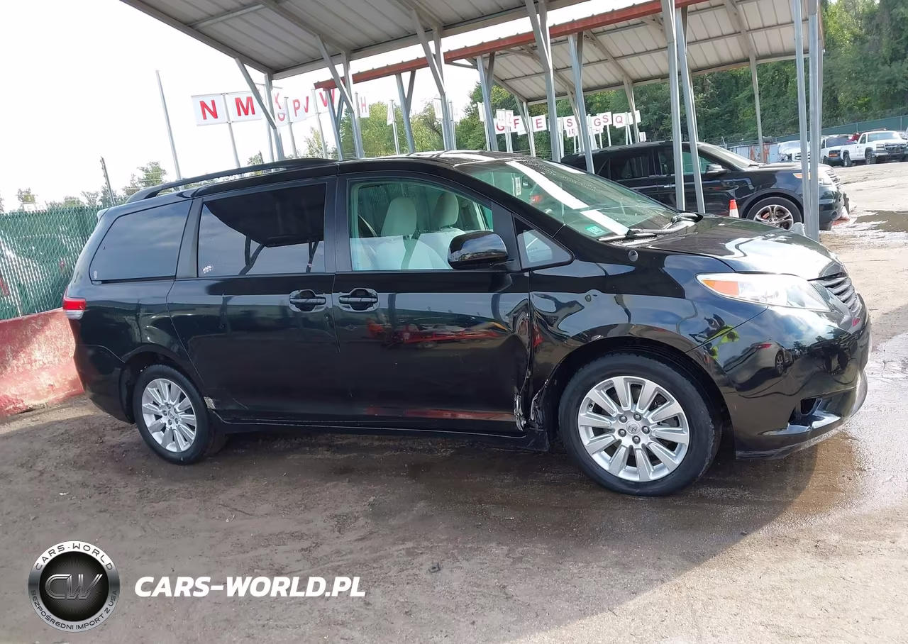 2013 Toyota Sienna Le 7 Passenger VIN:5TDJK3DC8DS070482 - 13