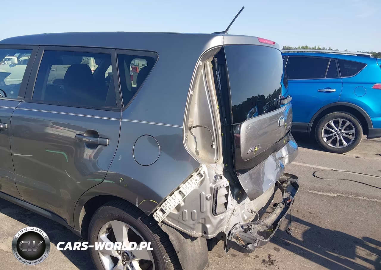2018 Kia Soul VIN:KNDJN2A24J7508921 - 14