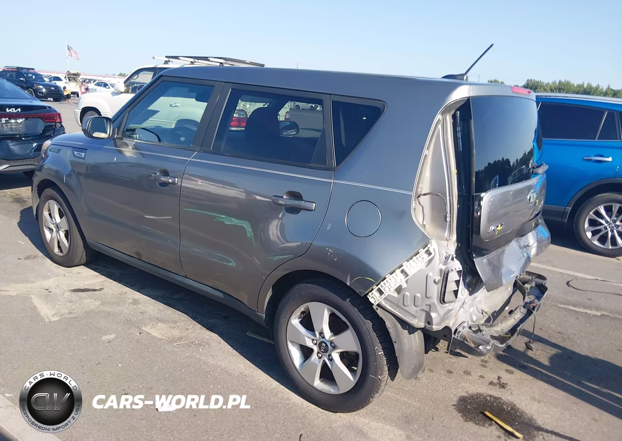 2018 Kia Soul VIN:KNDJN2A24J7508921 - 3