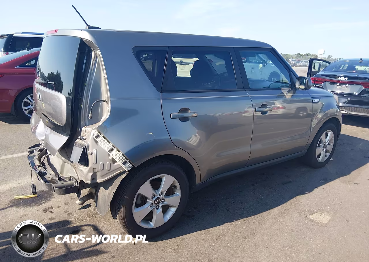 2018 Kia Soul VIN:KNDJN2A24J7508921 - 4