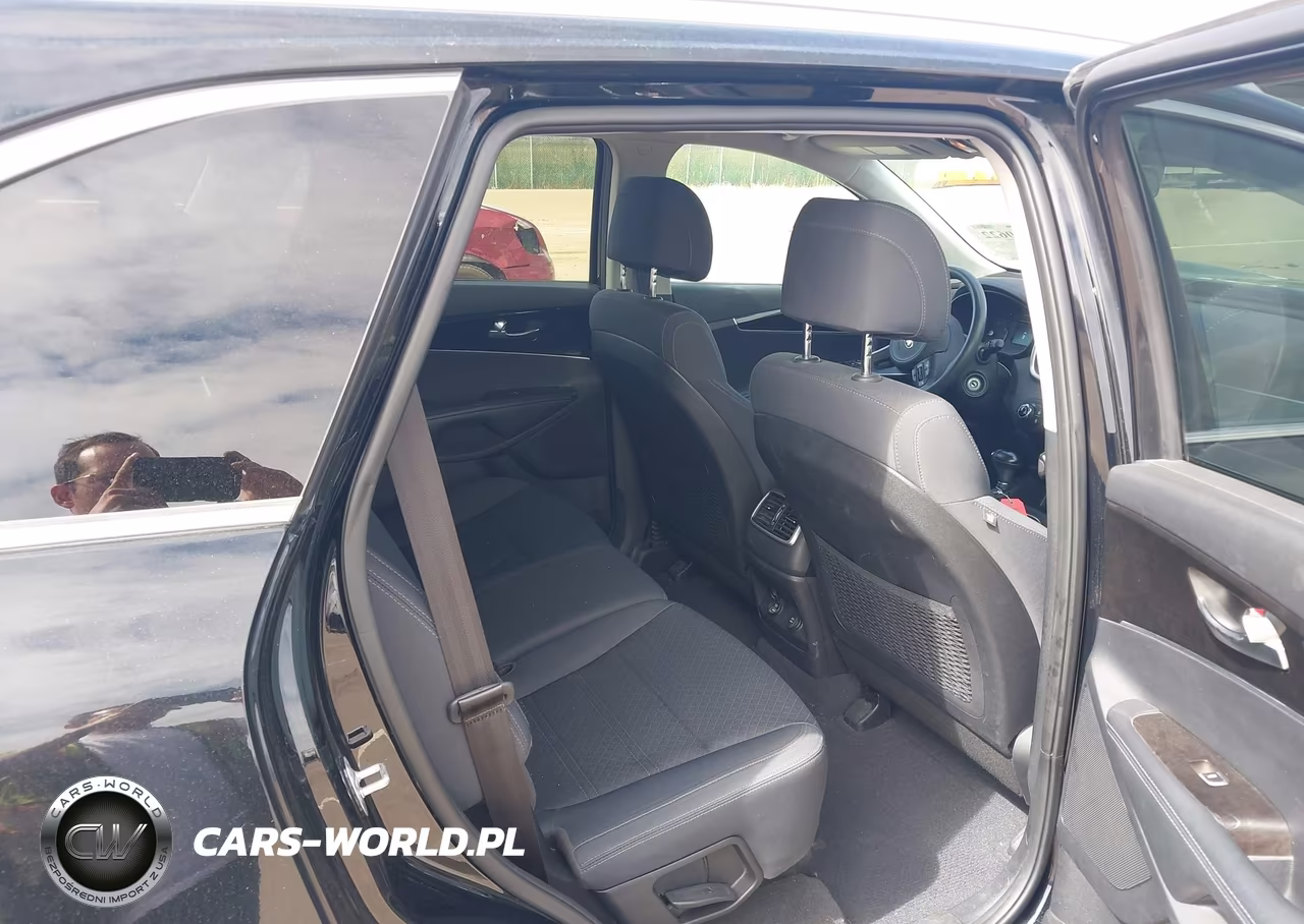 2017 Kia Sorento 3.3L Lx VIN:5XYPGDA5XHG241629 - 8