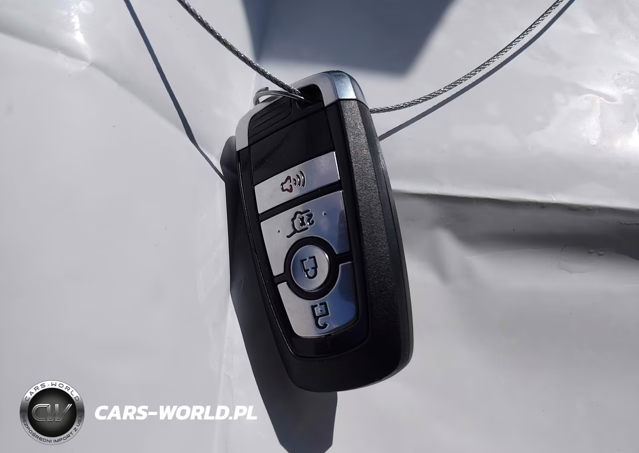 2025 Ford Escape St-Line VIN:1FMCU0MN3SUB16744 - 11