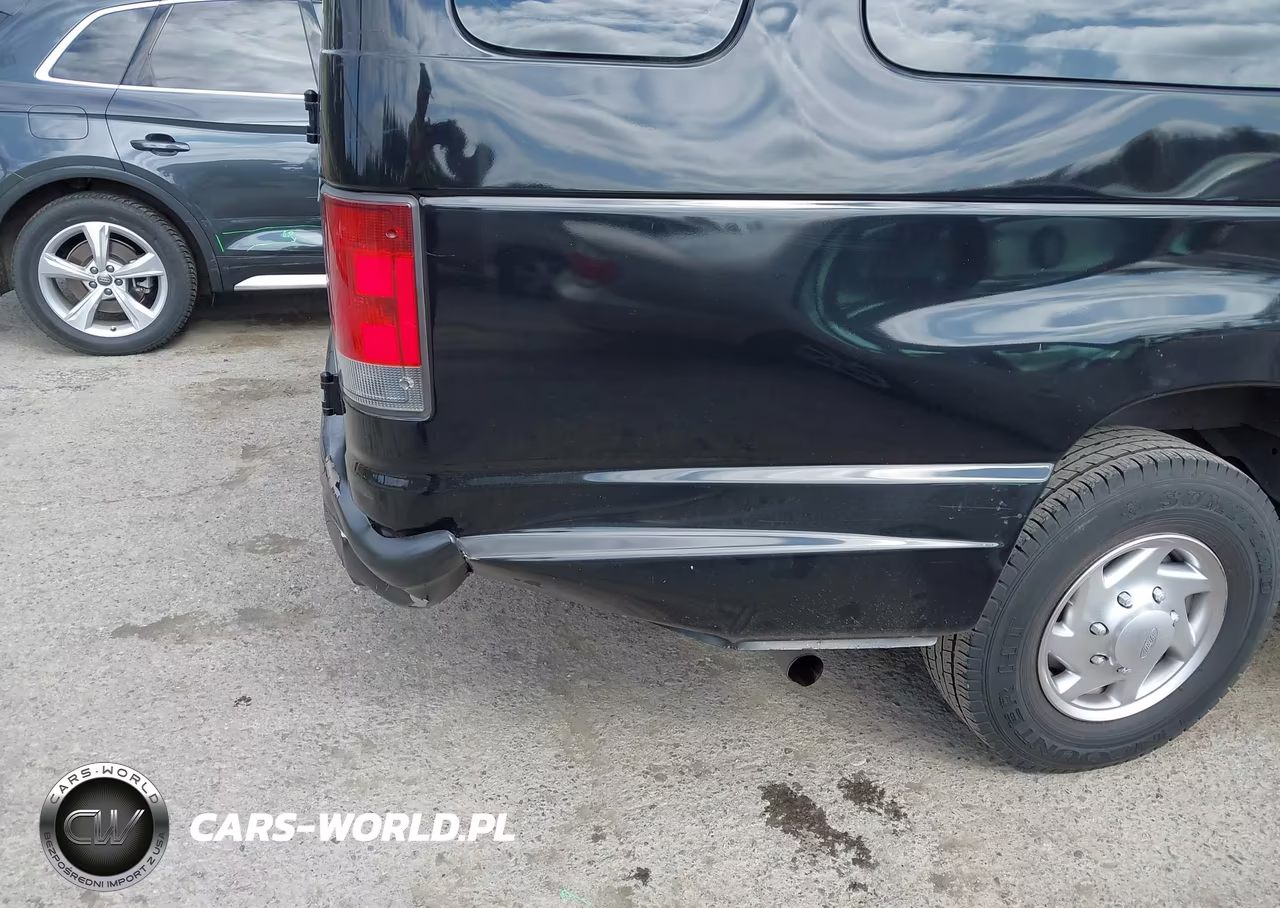 2010 Ford E-350 Super Duty Xl-Xlt VIN:1FBSS3BL6ADA30856 - 22
