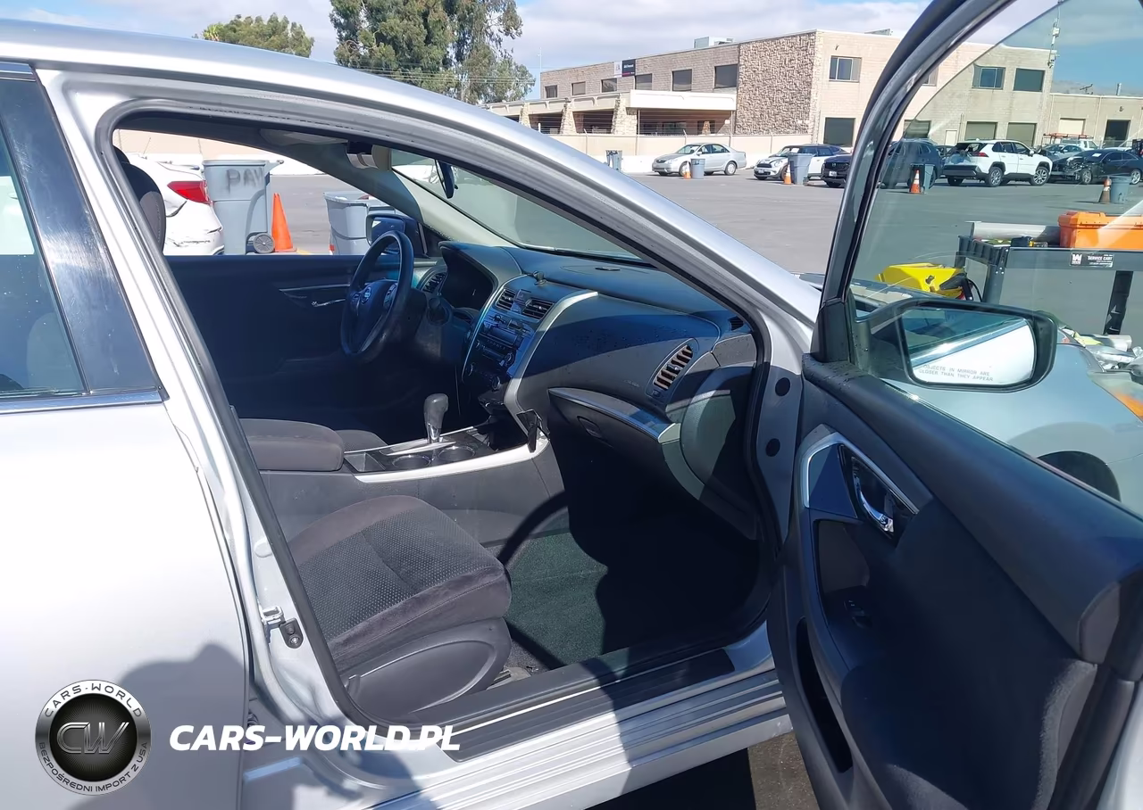 2014 Nissan Altima 2.5 S VIN:1N4AL3AP7EC270153 - 5