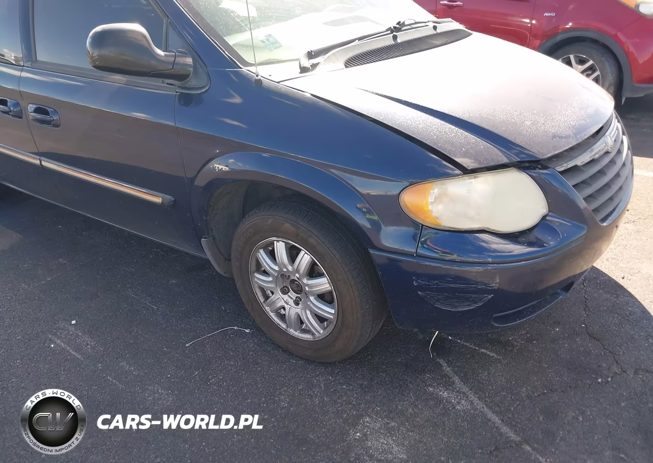 2005 Chrysler Town & Country Touring VIN:2C8GP54L35R121368 - 6