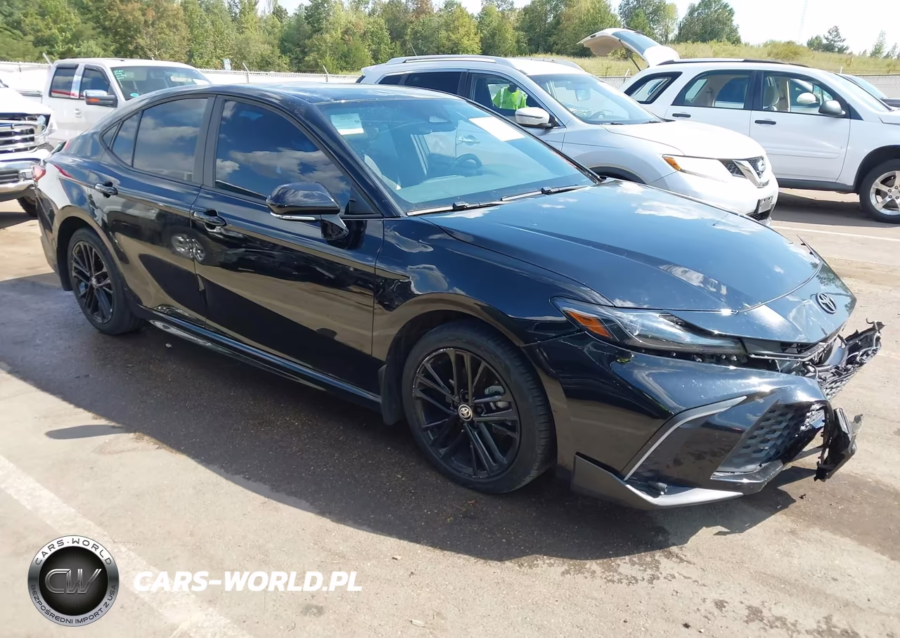 2025 Toyota Camry Se – zdjęcie 1 z 18