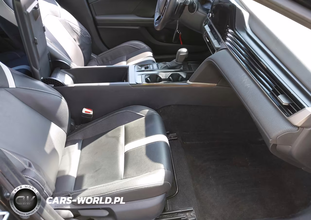 2025 Toyota Camry Se VIN:4T1DAACK5SU504584 - 5