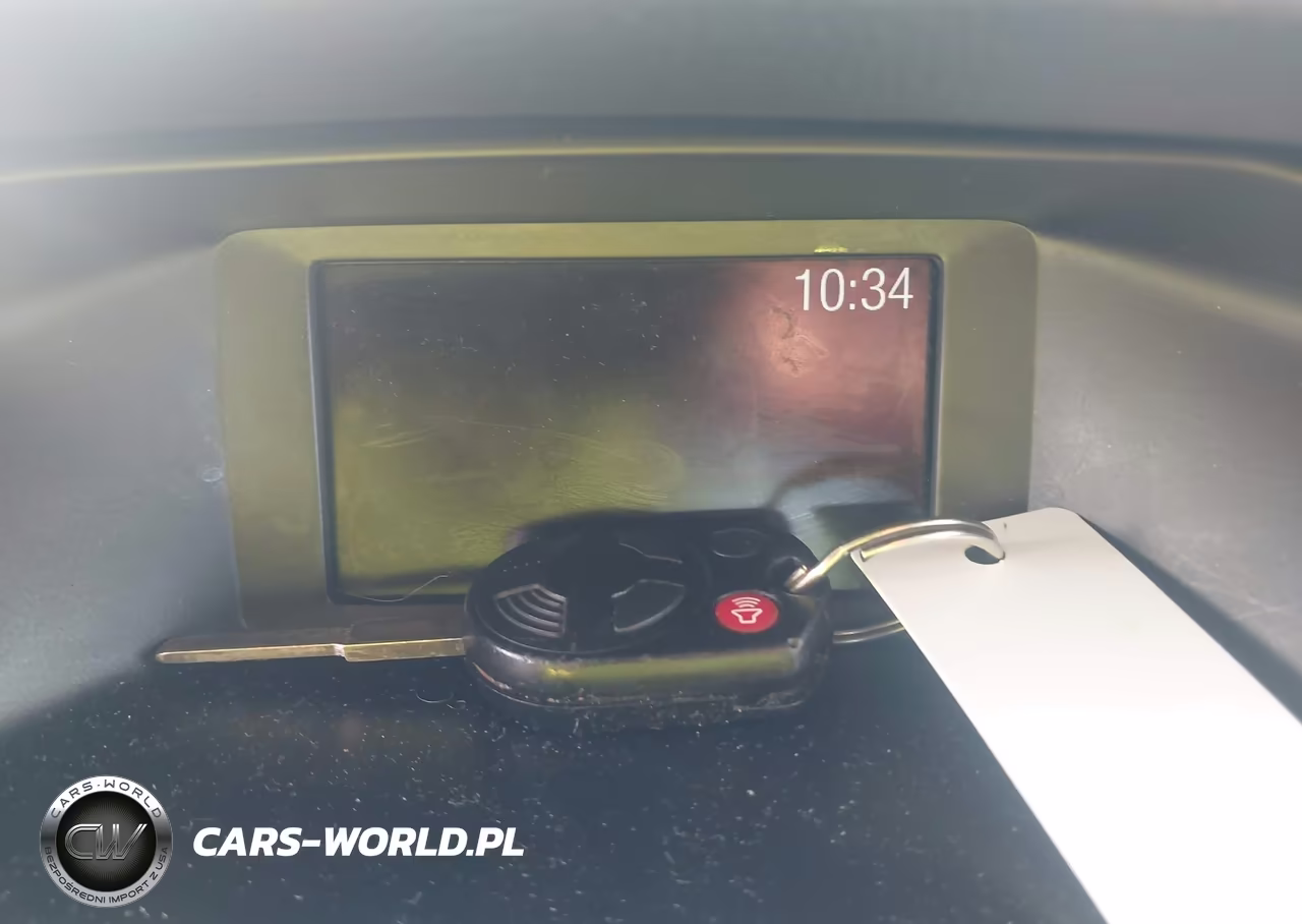 2018 Ford Focus S VIN:1FADP3E22JL227480 - 11