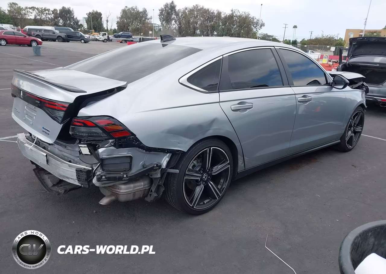 2025 Honda Accord Hybrid Sport VIN:1HGCY2F52SA070392 - 4