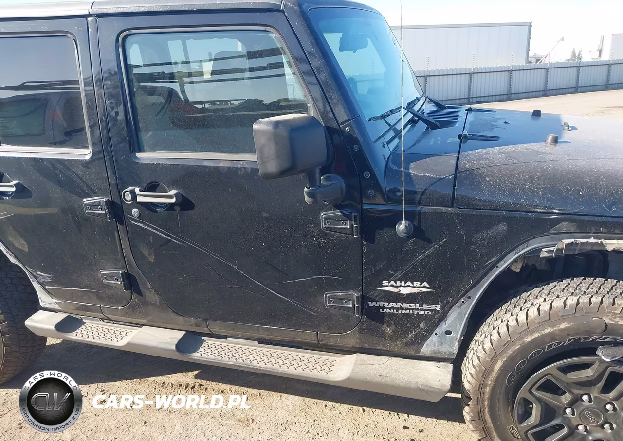 2008 Jeep Wrangler Unlimited Sahara VIN:1J8GA59148L542810 - 13