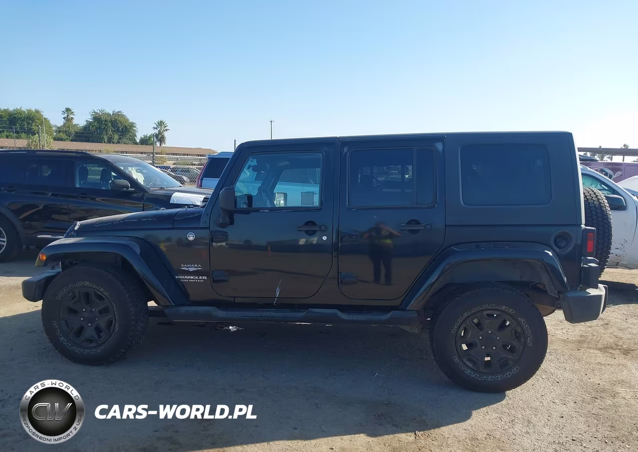 2008 Jeep Wrangler Unlimited Sahara VIN:1J8GA59148L542810 - 17