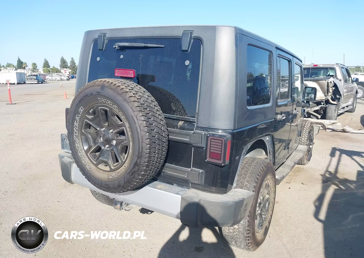2008 Jeep Wrangler Unlimited Sahara VIN:1J8GA59148L542810 - 4