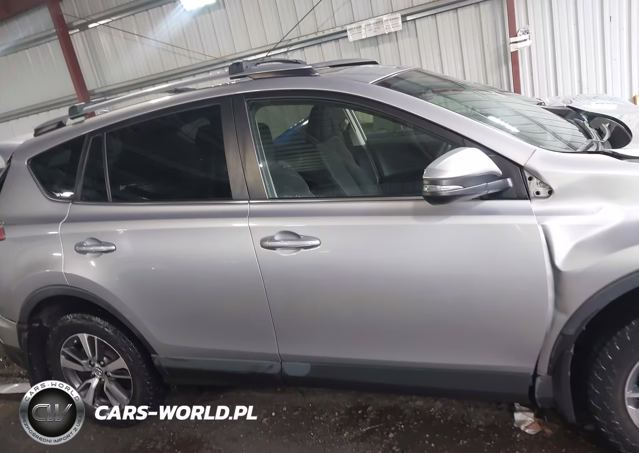 2018 Toyota Rav4 Xle VIN:JTMRFREV0JD245910 - 13