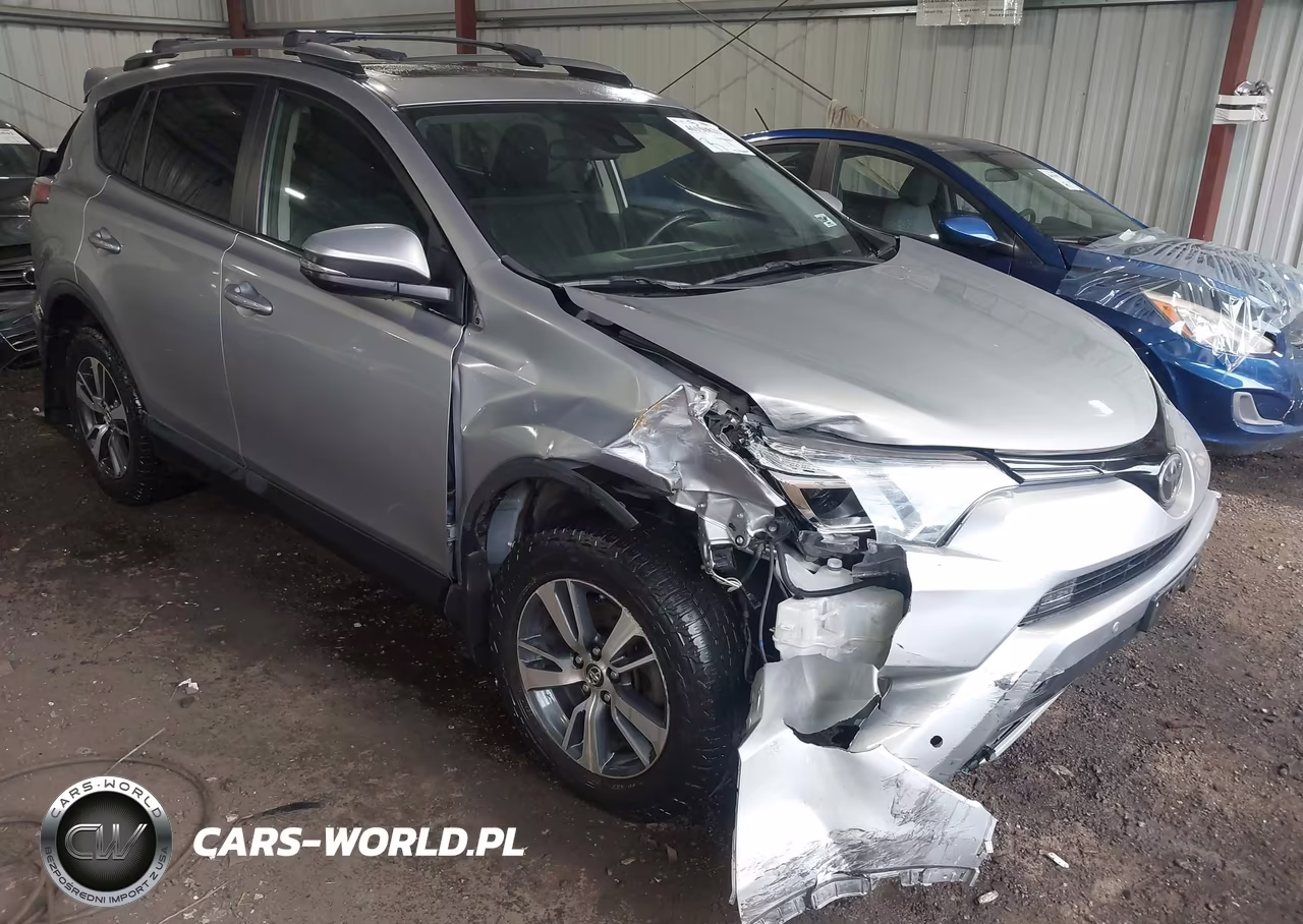 2018 Toyota Rav4 Xle VIN:JTMRFREV0JD245910 - 6