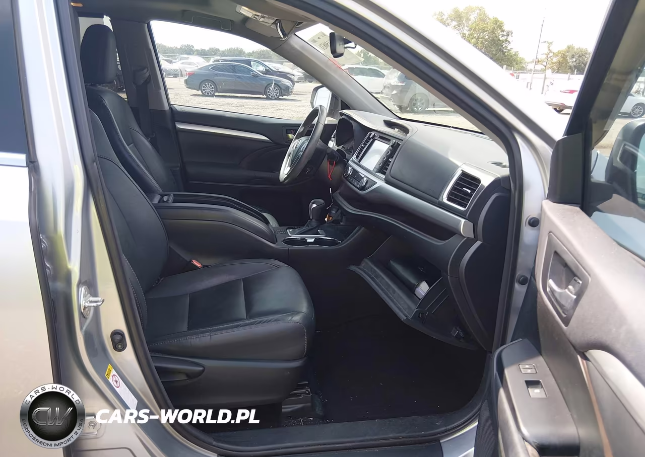 2016 Toyota Highlander Xle V6 VIN:5TDKKRFH2GS131166 - 5