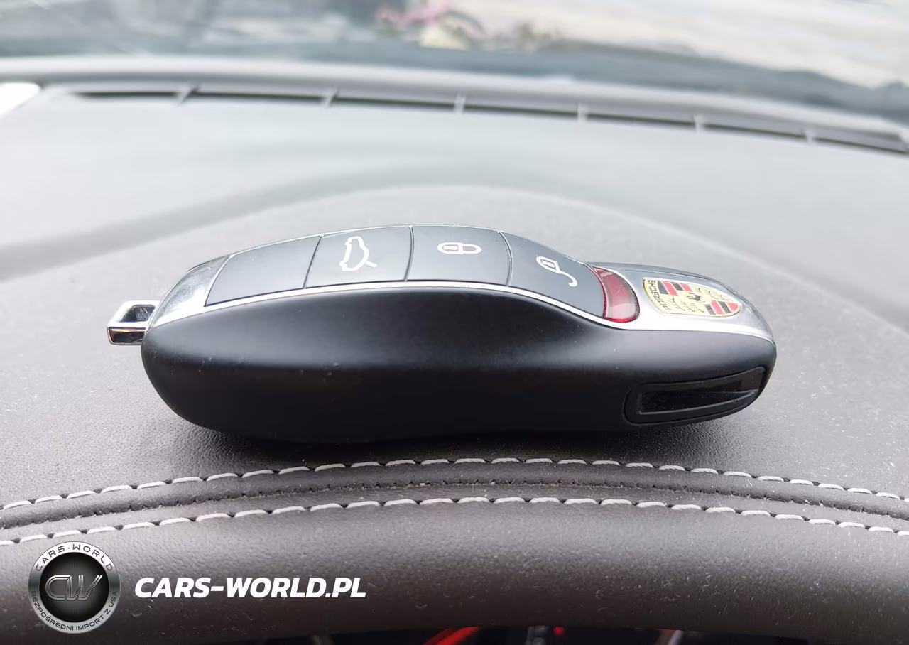 2012 Porsche Panamera Turbo VIN:WP0AC2A76CL090437 - 11