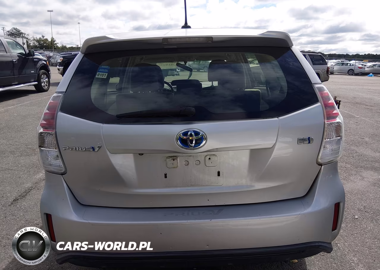 2015 Toyota Prius V Three VIN:JTDZN3EU8FJ024216 - 16