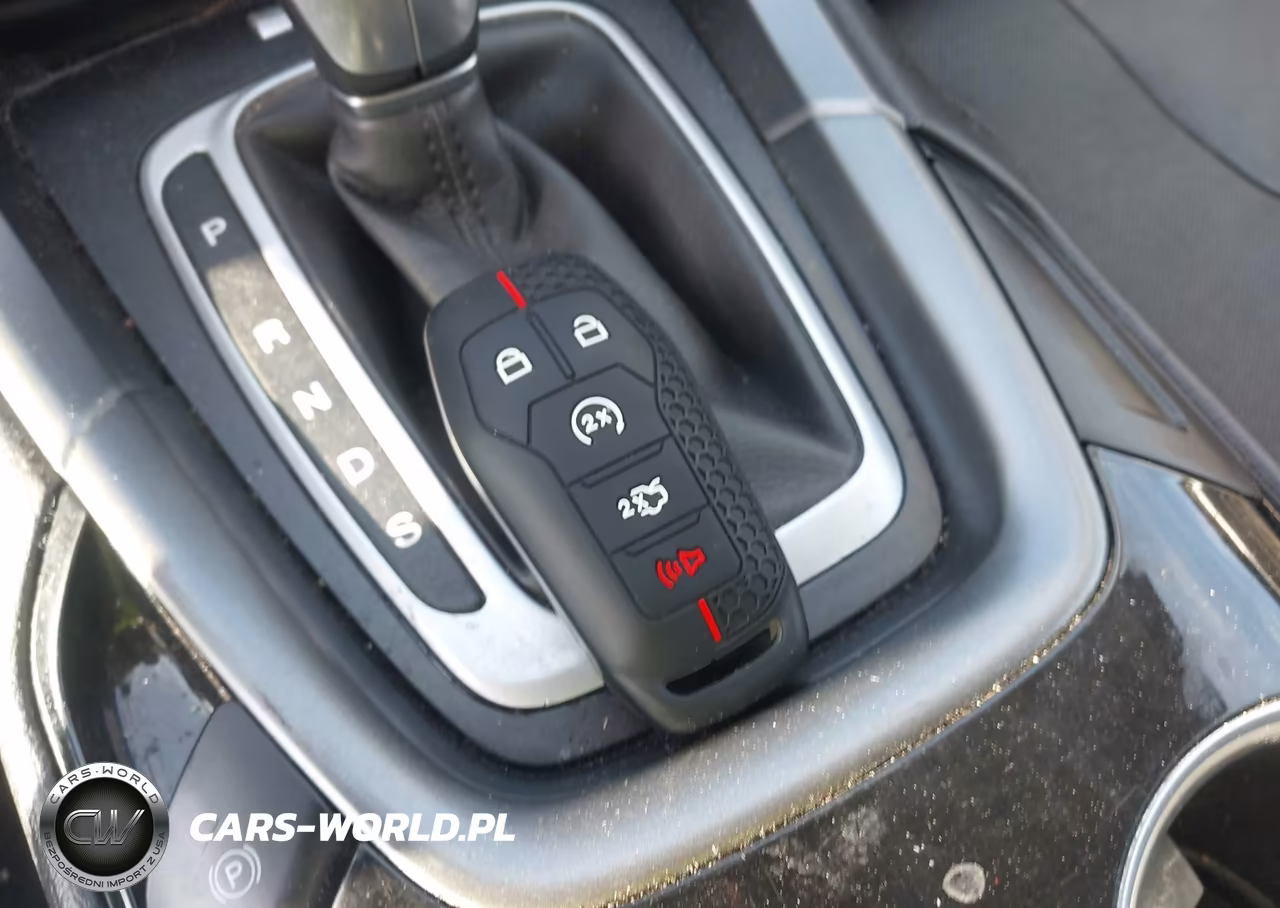 2015 Ford Fusion Titanium VIN:3FA6P0D91FR140703 - 11