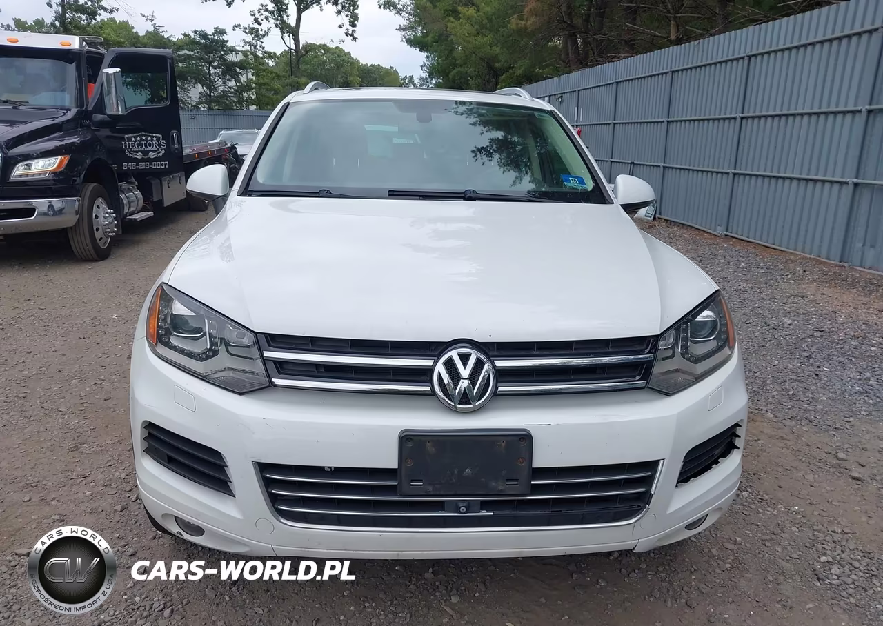 2014 Volkswagen Touareg 3.6L Executive VIN:WVGEF9BP2ED010981 - 12