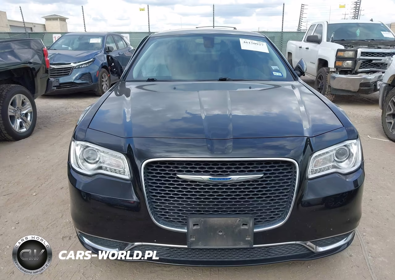 2023 Chrysler 300 Touring VIN:2C3CCAAG0PH706286 - 12