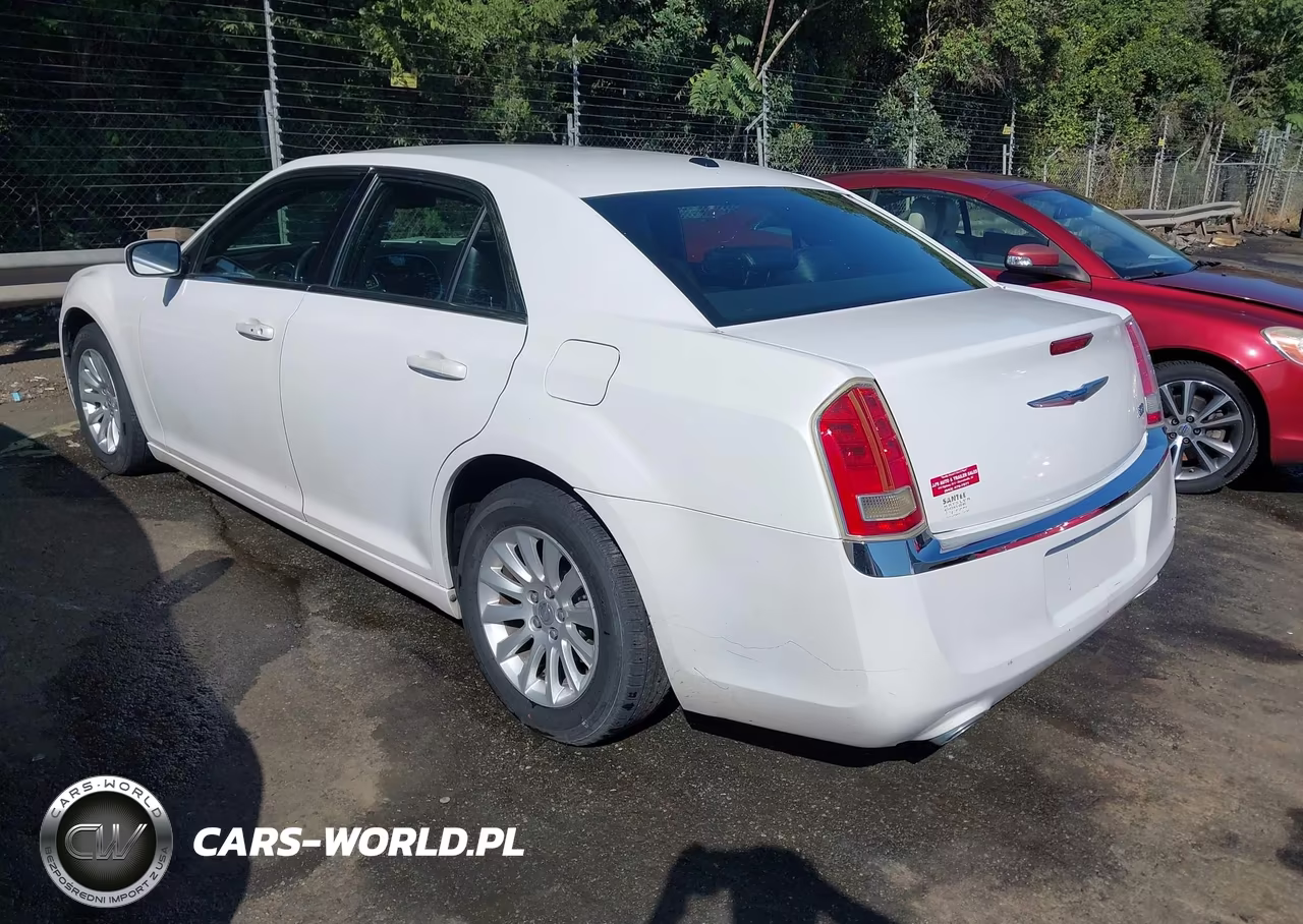 2013 Chrysler 300 Motown VIN:2C3CCAAGXDH527703 - 3