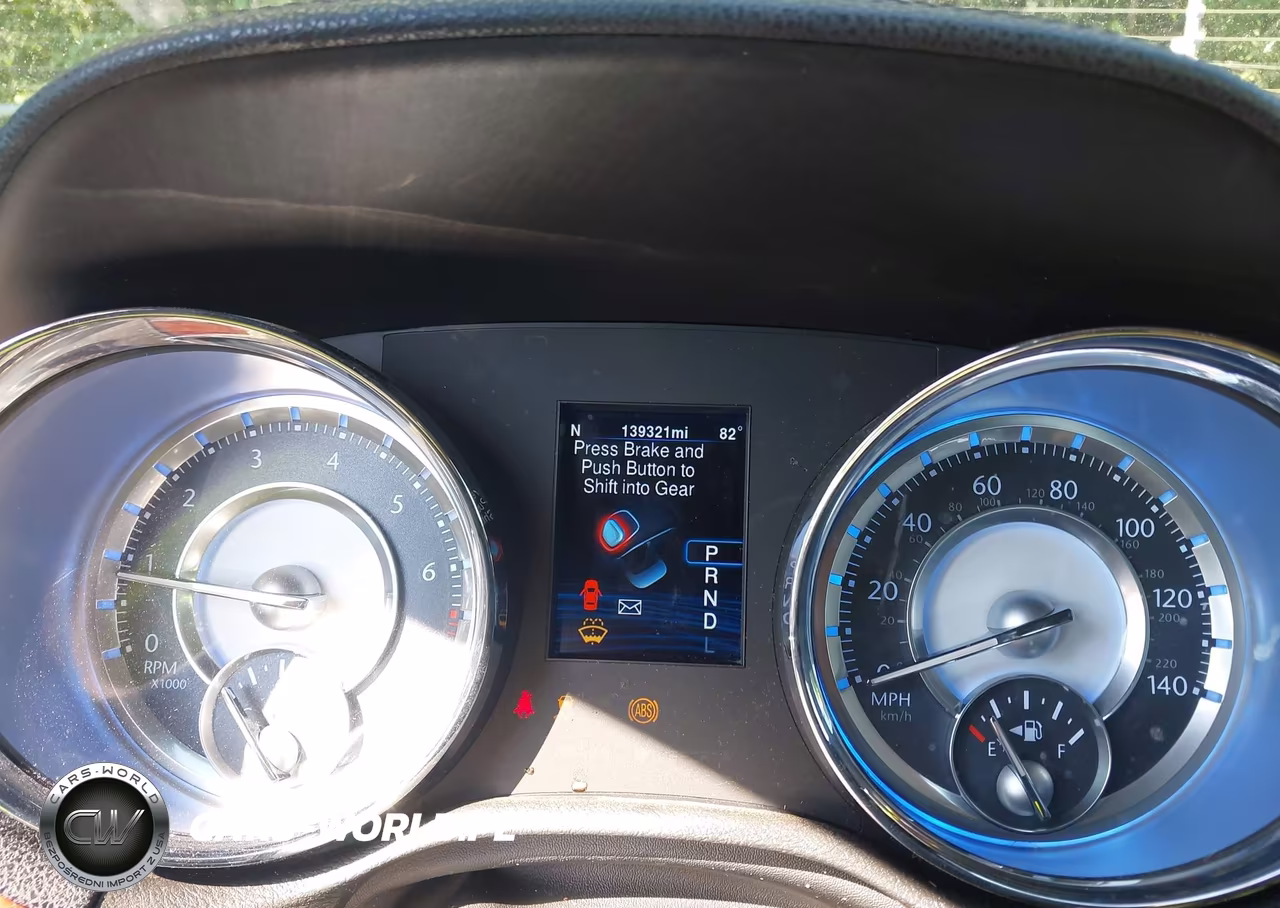 2013 Chrysler 300 Motown VIN:2C3CCAAGXDH527703 - 7