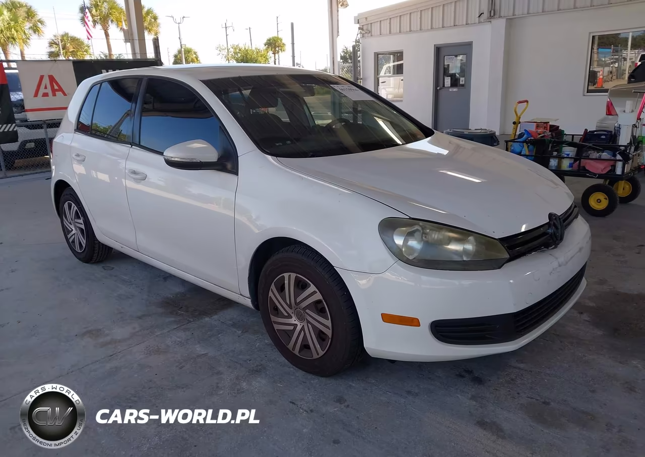 2011 Volkswagen Golf 2.5L 4-Door